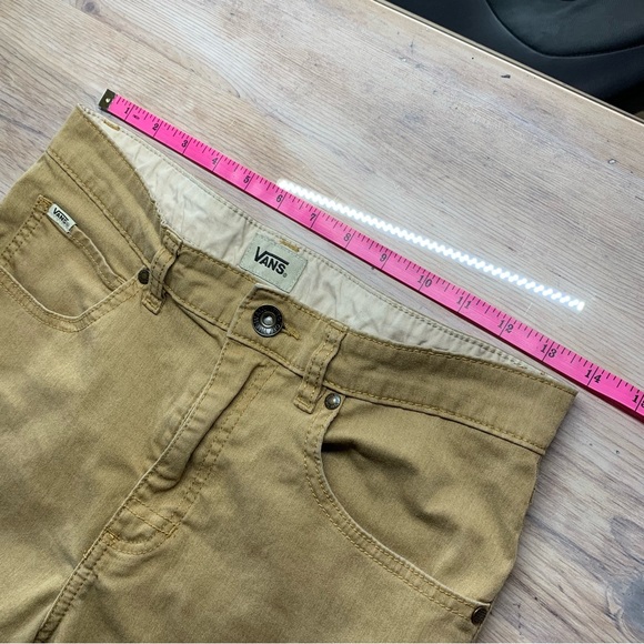 Boys Vans Shorts - Picture 5 of 14